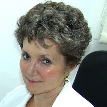 Dr Nina Sinicki